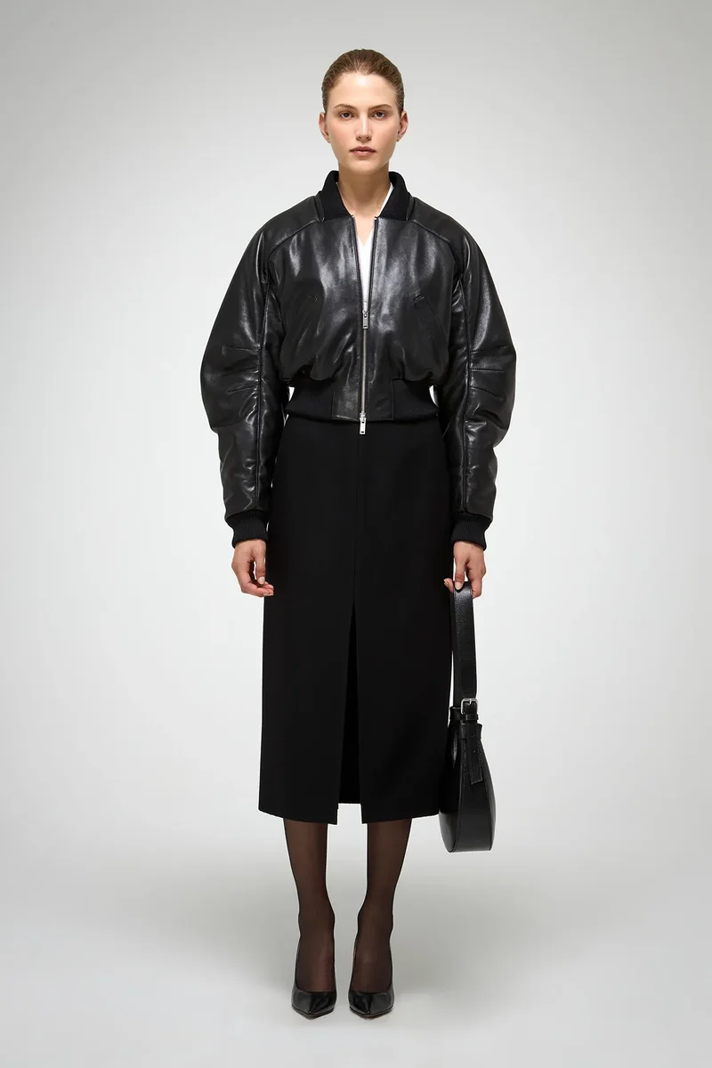 Adela Schwarze Lederjacke