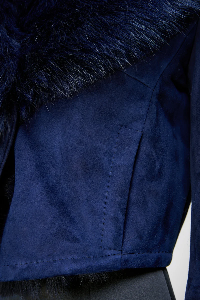 Yva – Blaue Wildleder-Lammfelljacke