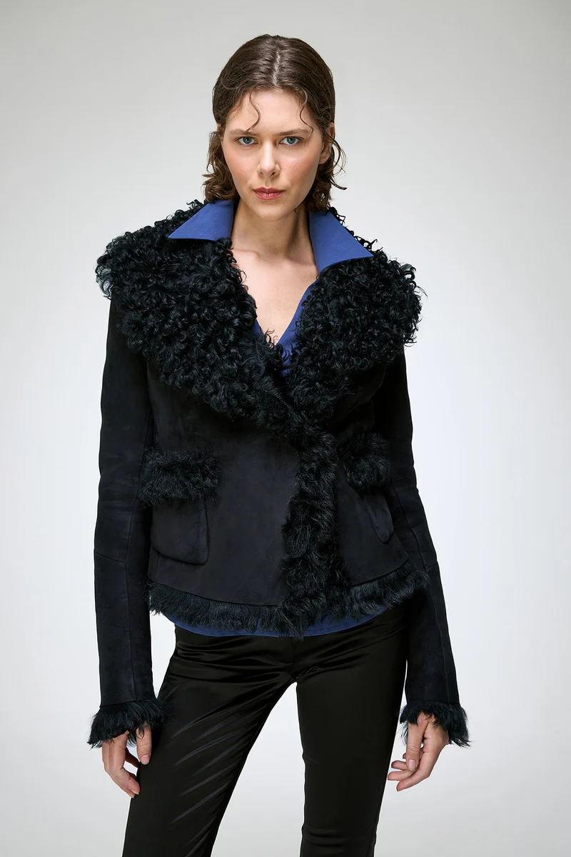 Filipa - Schwarze Lammfelljacke