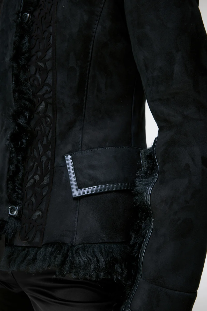 Estela – Schwarze Jacke aus Wildleder und Lammfell