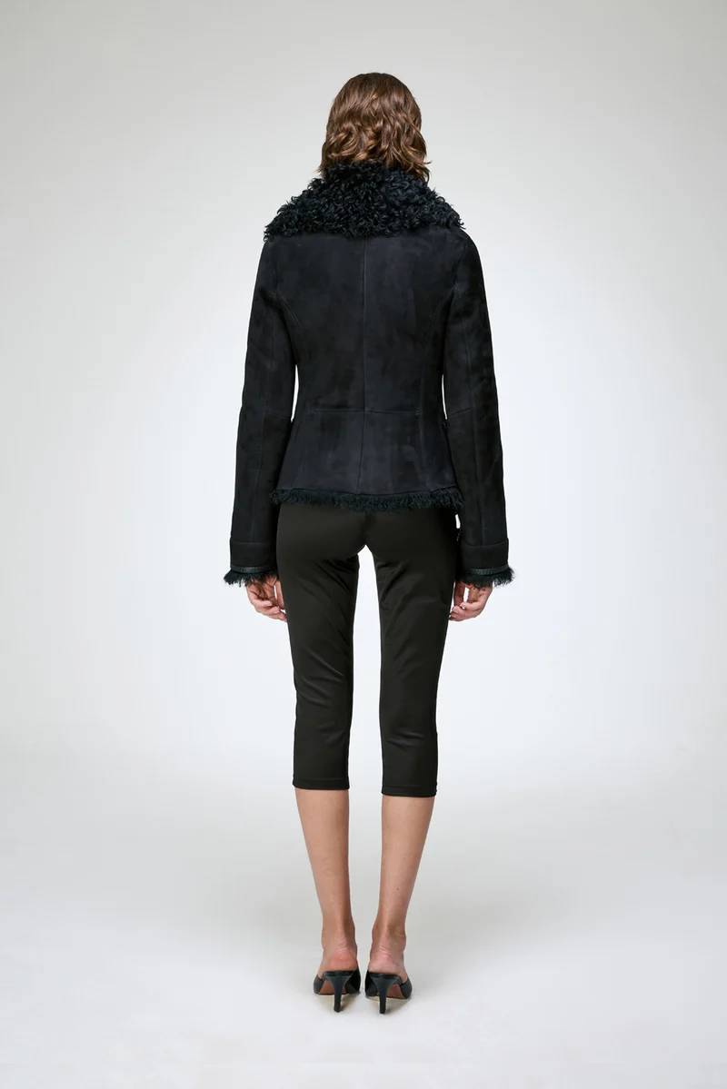 Estela – Schwarze Jacke aus Wildleder und Lammfell