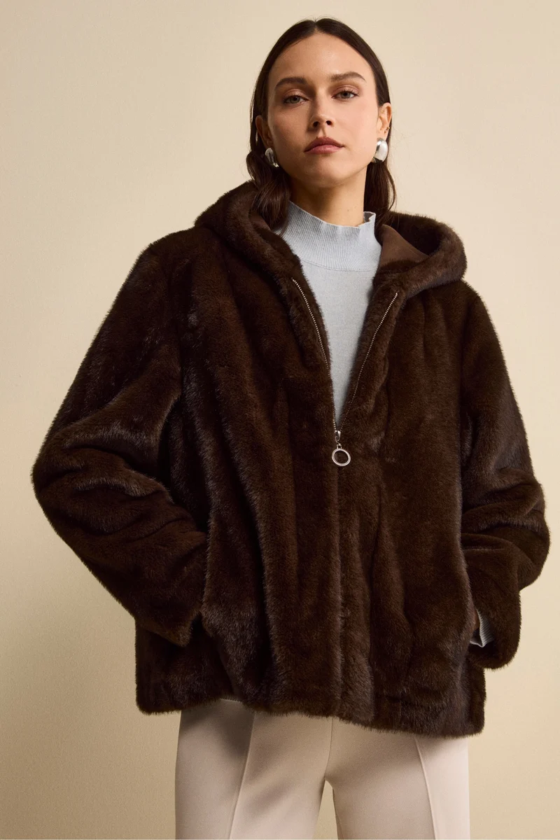 Pelliccia con Zip e Cappuccio - T.MORO