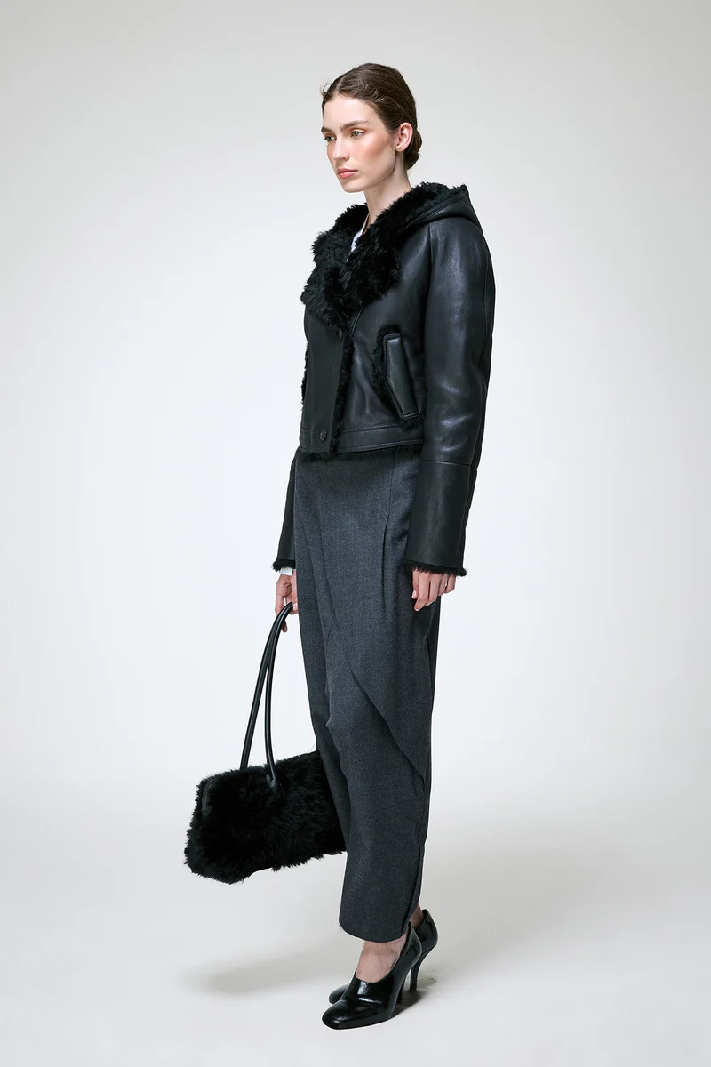 Ida - Schwarze Lammfelljacke