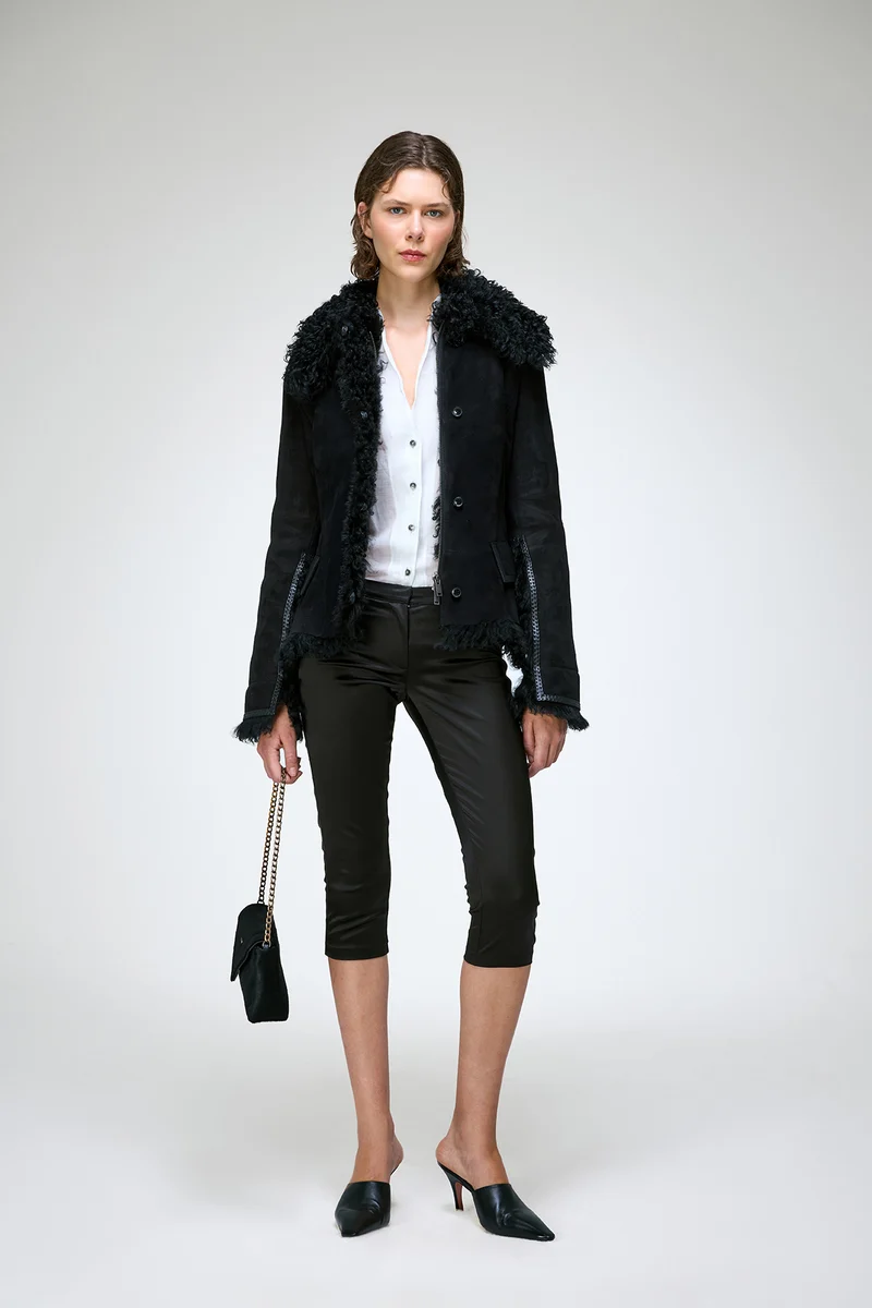 Rita - Schwarze Lammfelljacke