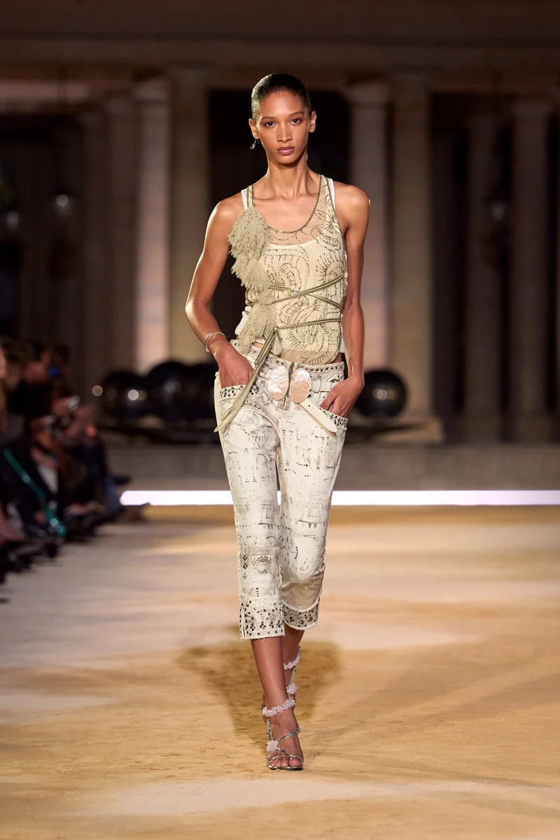Look 46 [S27]