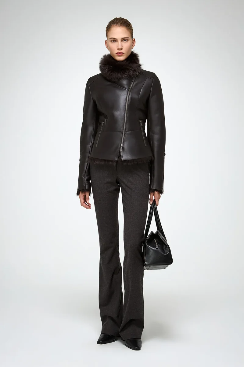Renata – Braune Lammfelljacke