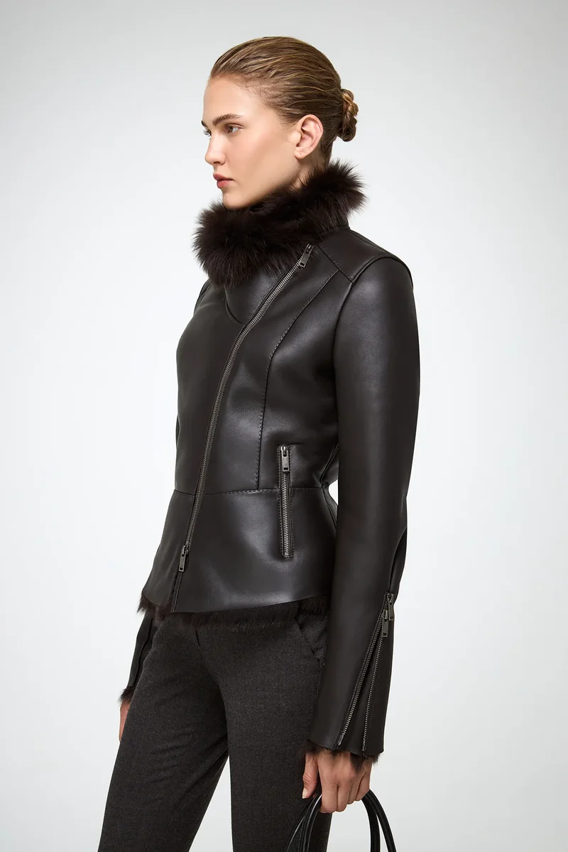Renata – Braune Lammfelljacke