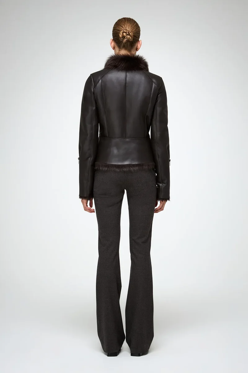 Renata – Braune Lammfelljacke