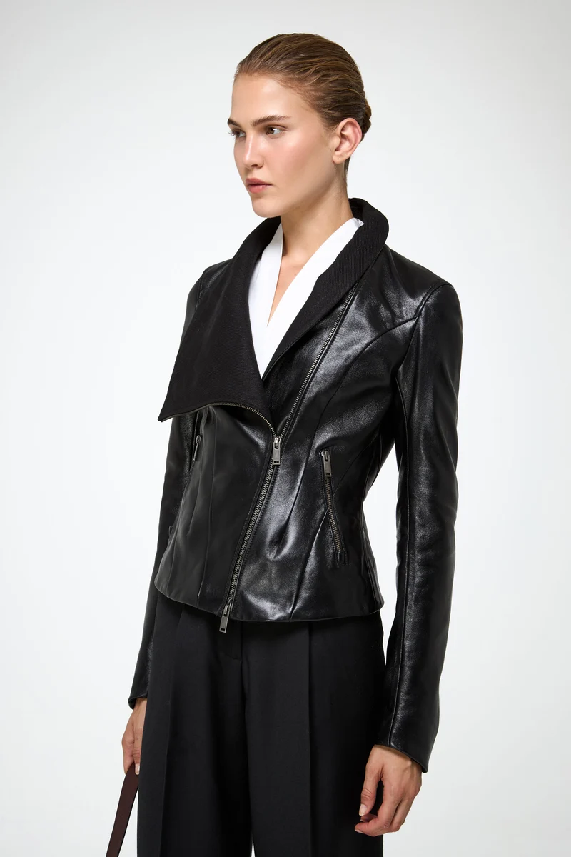 Edna – Schwarze Lederjacke