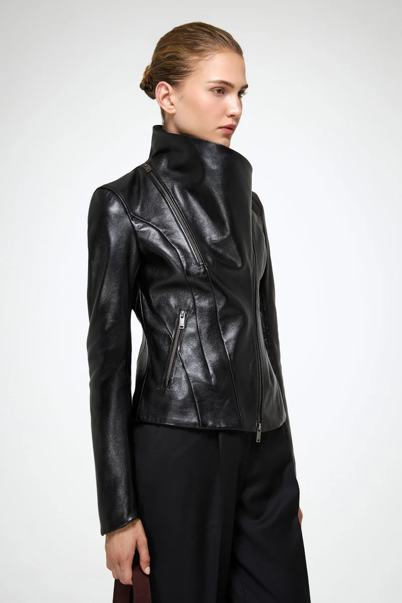 Edna – Schwarze Lederjacke