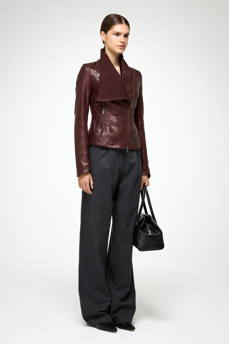 Edna – Lederjacke in Kirschrot