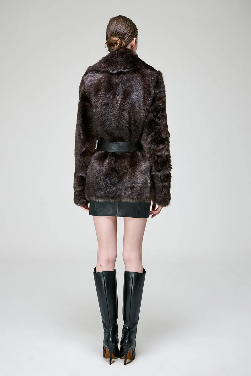 Rhea - Brauner Lammfellmantel