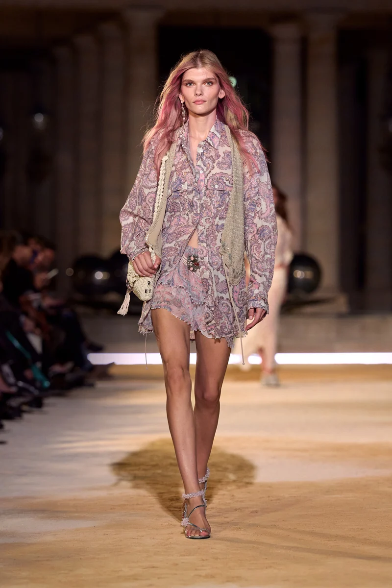 Look 34 [S27]