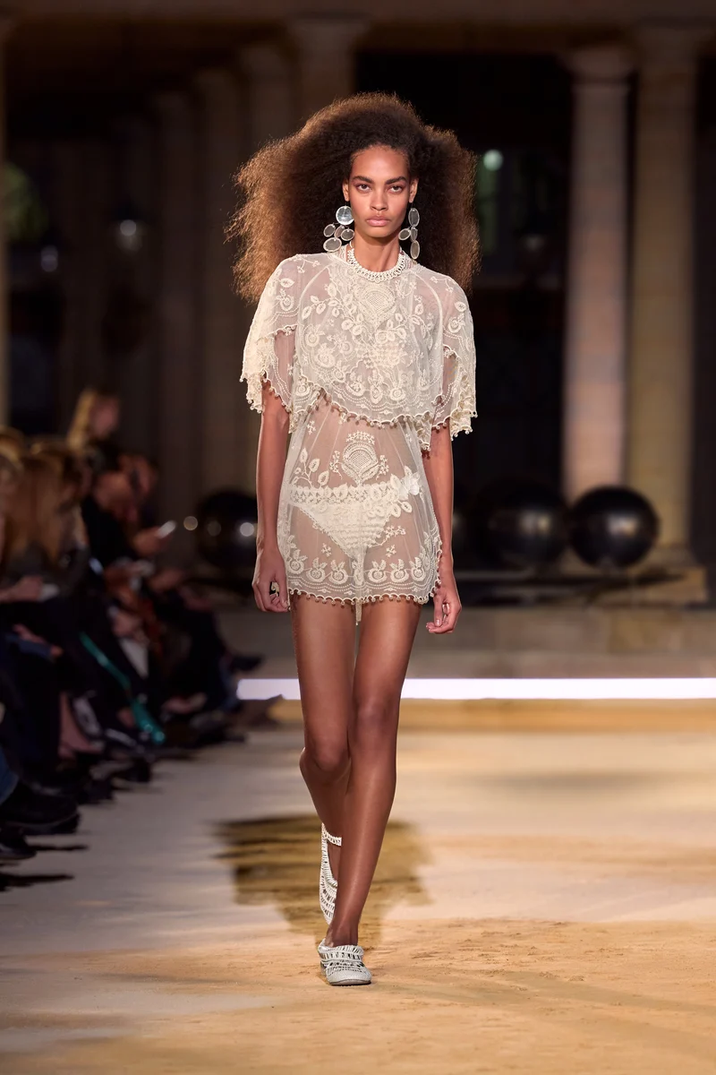 Look 31 [S27]