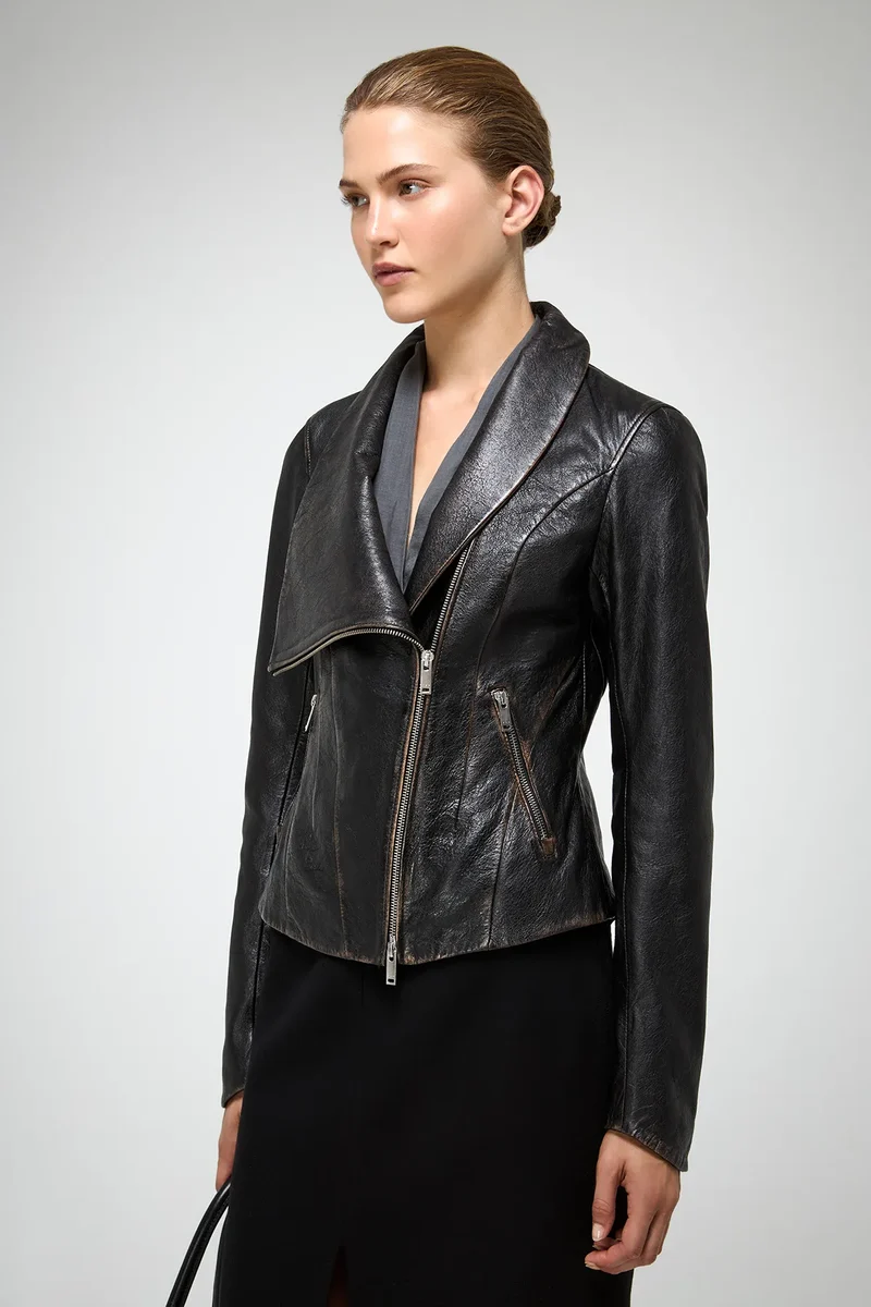 Edna – Schwarze Lederjacke