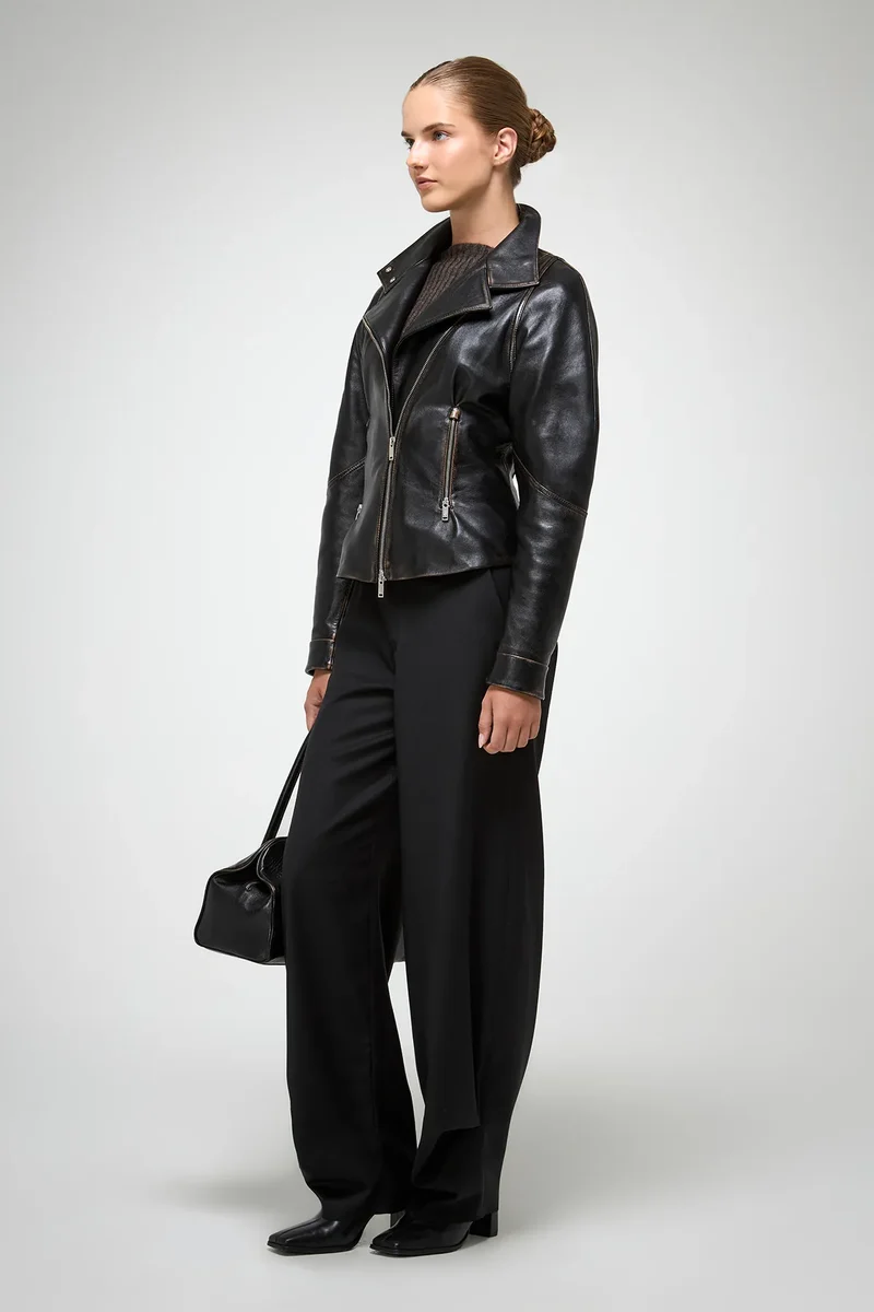 Julitte - Schwarze Lederjacke