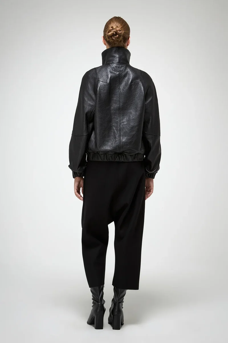 Titiana - Schwarze Lederjacke