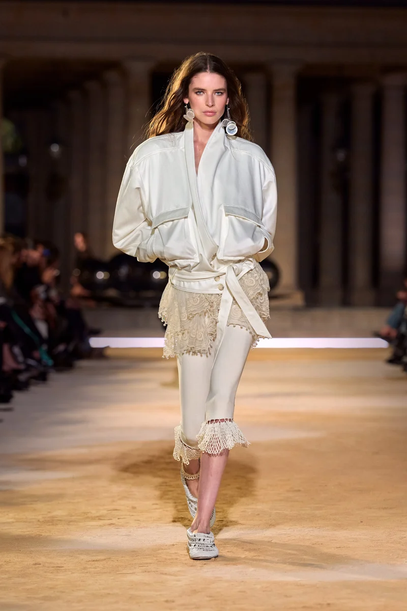 Look 28 [S27]