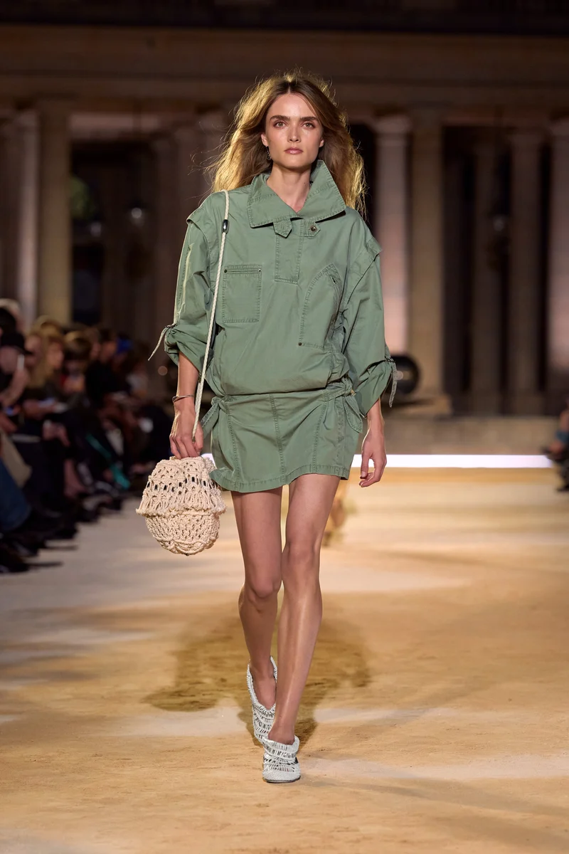 Look 11 [S27]
