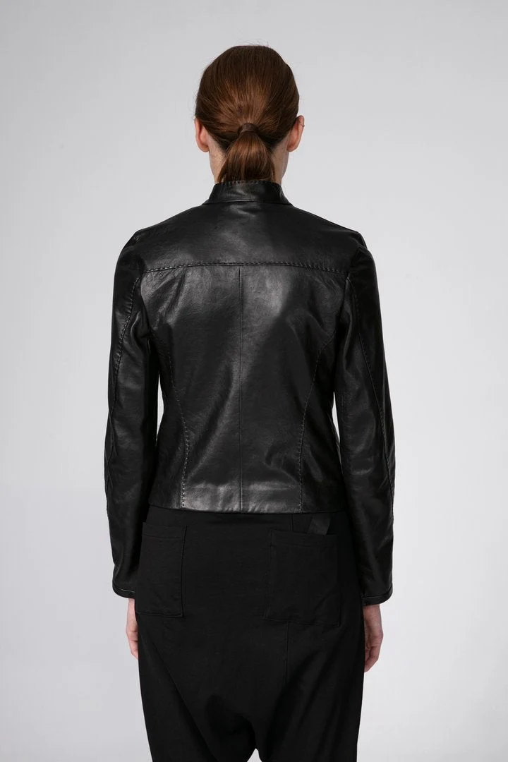 Schwarze Lederjacke