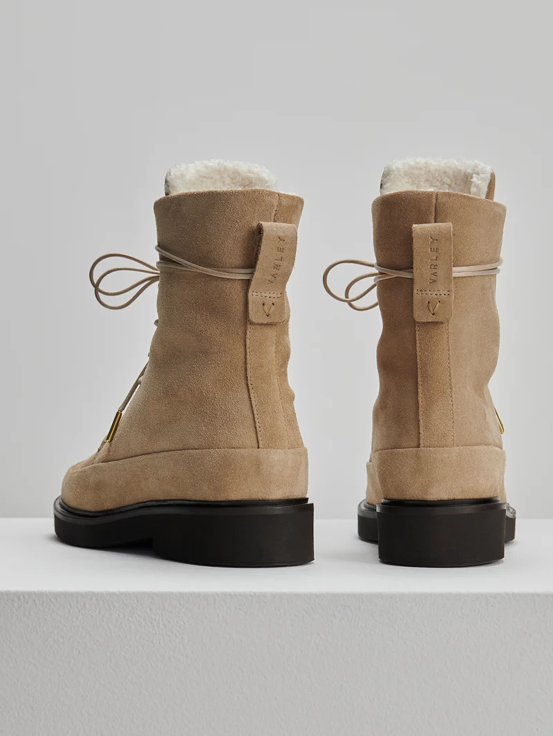 Aveiro Fleece Lined Lace Up Boot