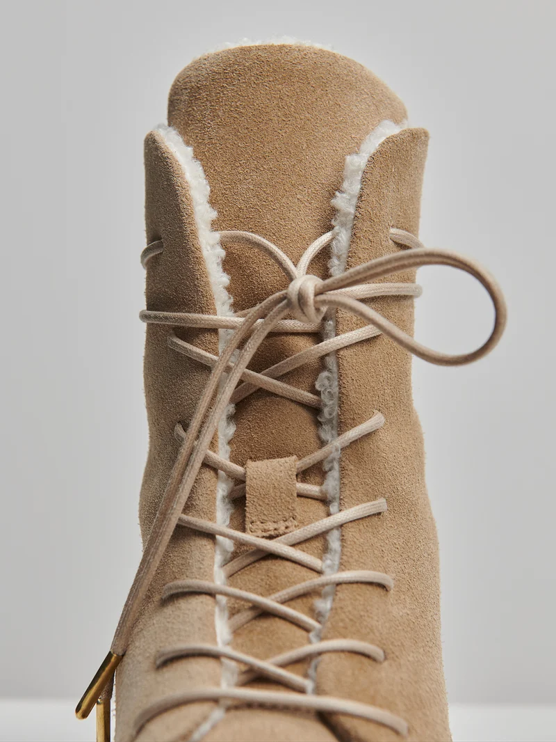 Aveiro Fleece Lined Lace Up Boot