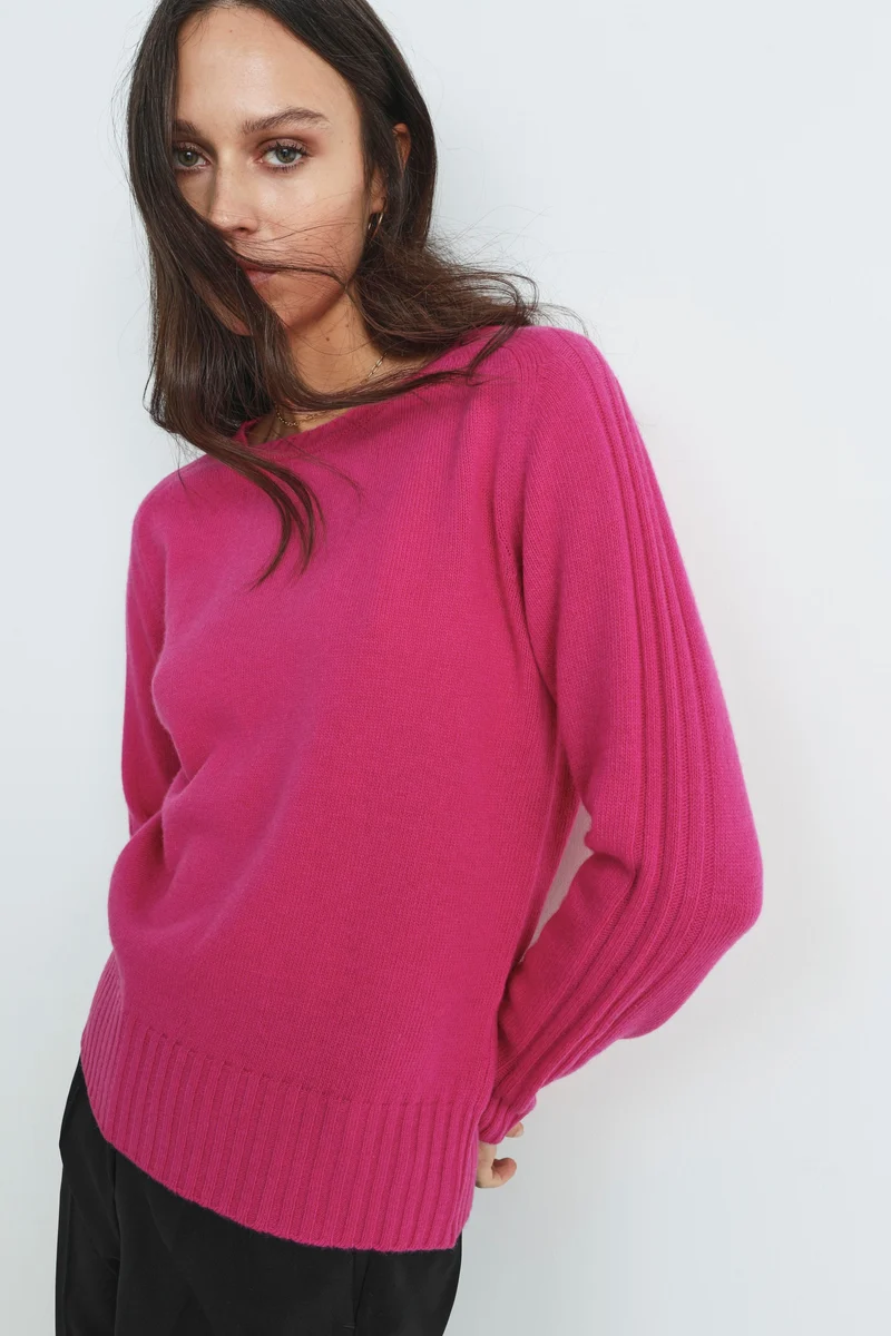 Maglia in lana e cashmere con scollo a barca - CICLAMINO