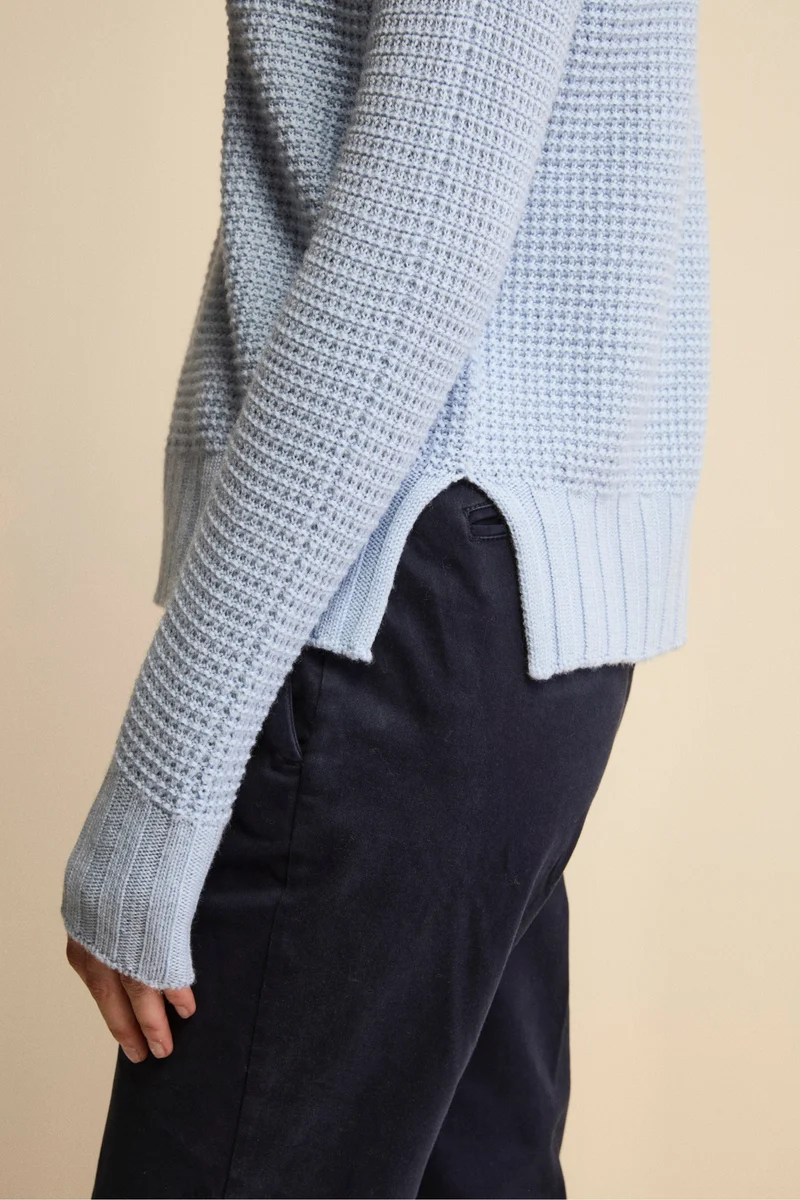 Maglia Scollo Barchetta in Lana Merino Lavorata - AZZURRO
