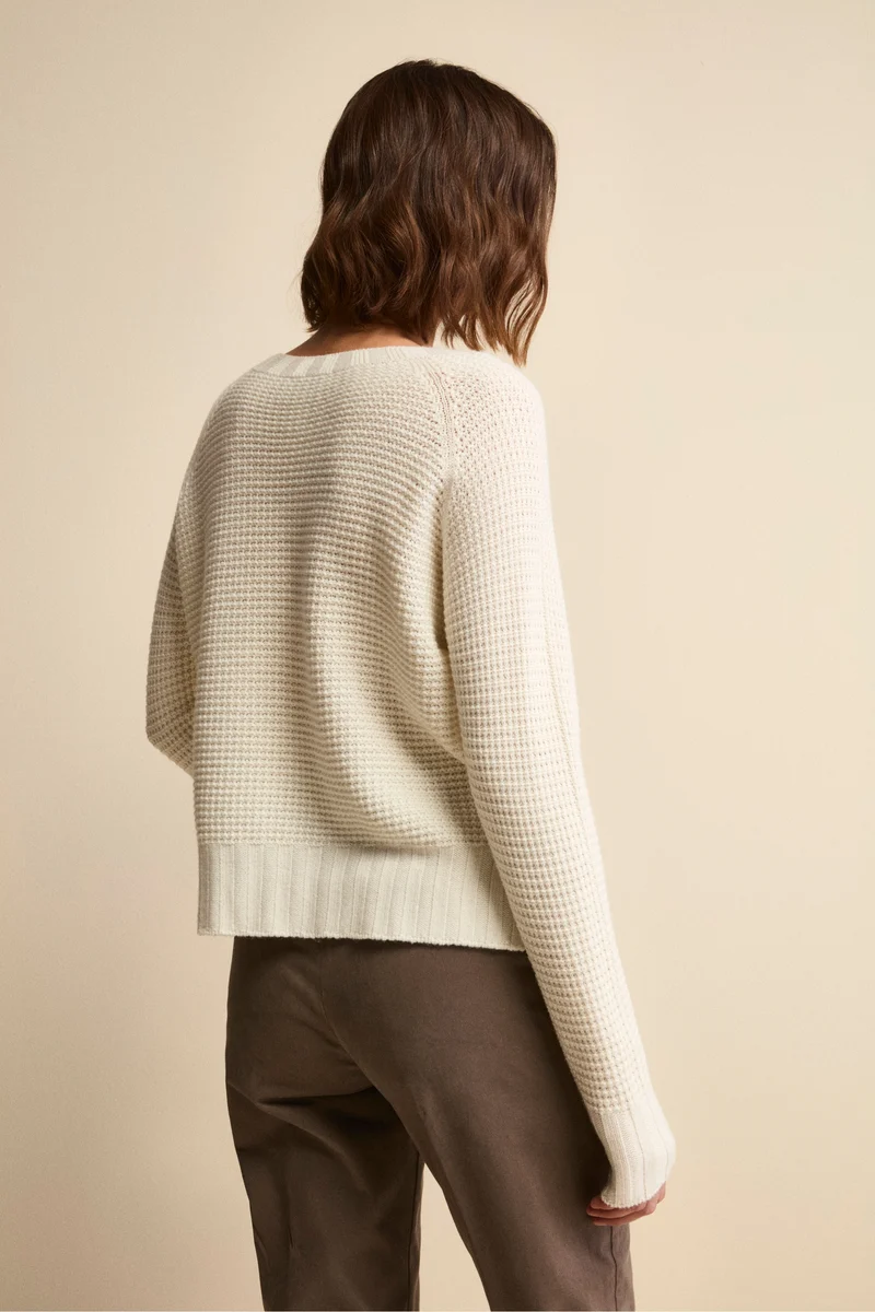 Maglia Scollo Barchetta in Lana Merino Lavorata - ECRU
