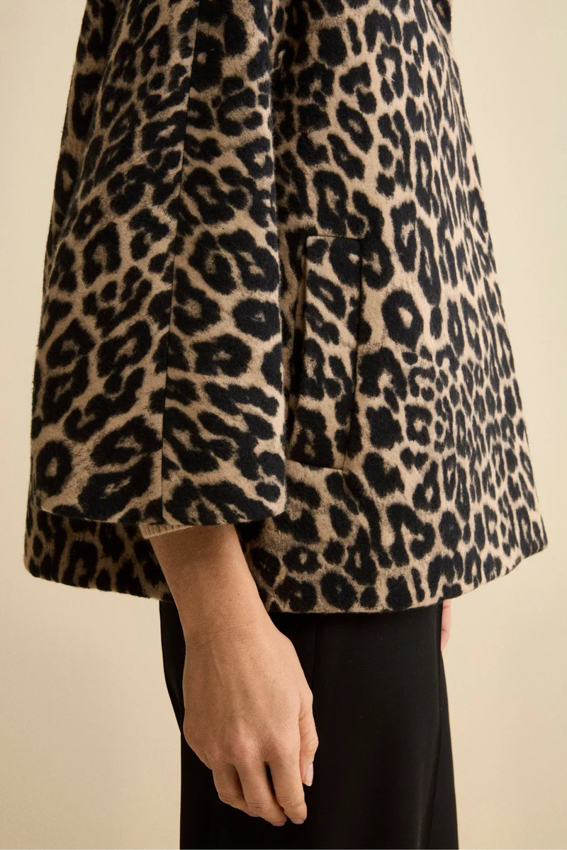 Cappotto Corto Svasato in Fantasia Animalier - MACULATO MORO