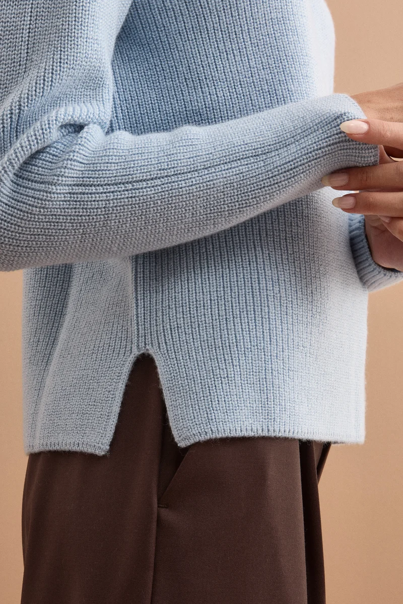 Maglia Girocollo a Coste Inglese in Lana Merino - AZZURRO