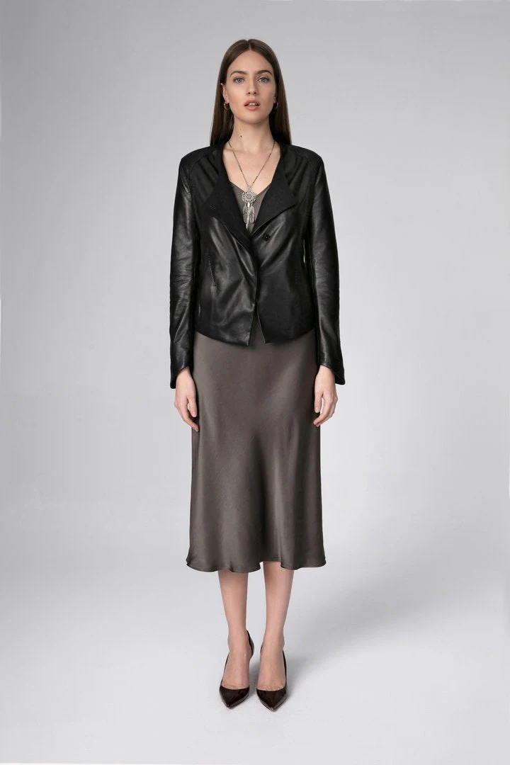 Schwarze Lederjacke