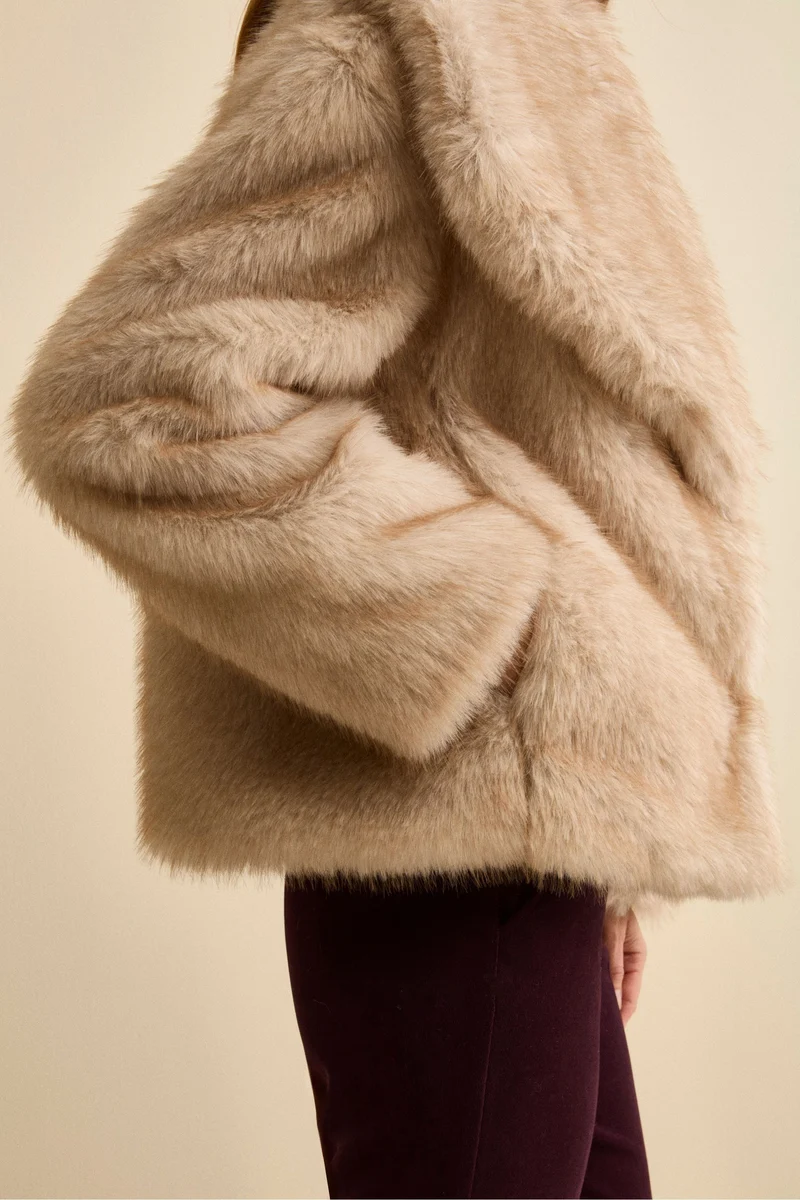 Pelliccia Corta Foderata - BEIGE