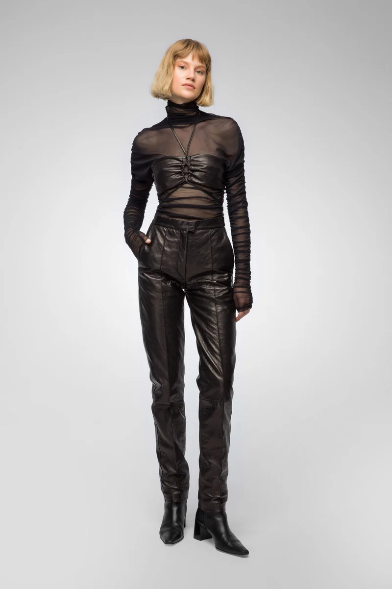 Schwarze Lederhose