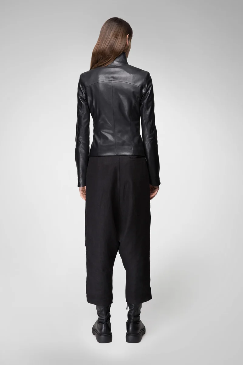 SCHWARZE LEDERJACKE