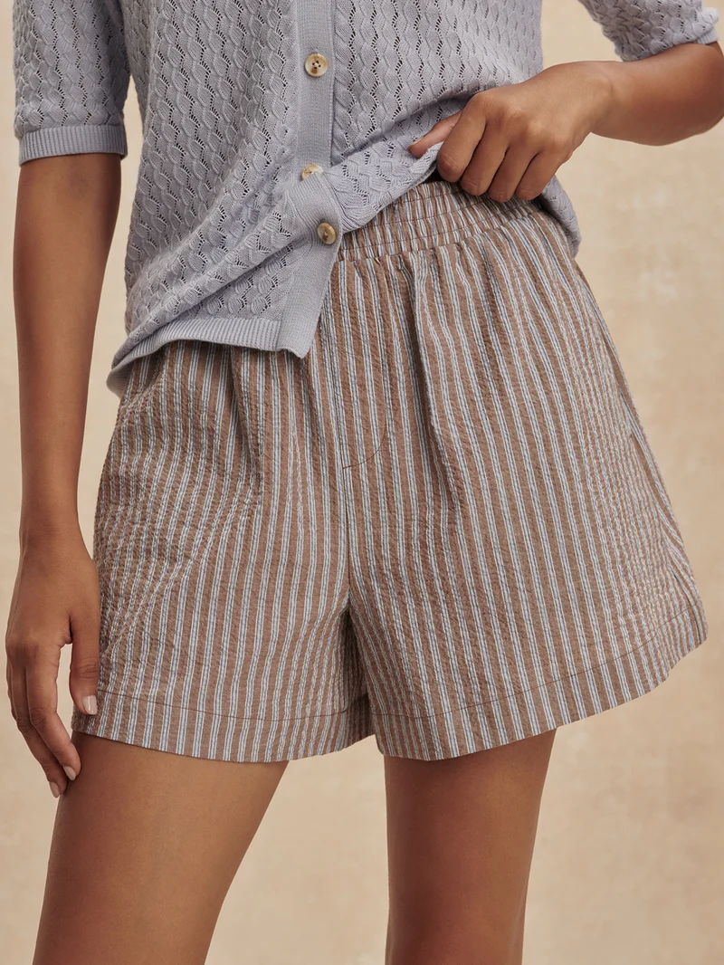 Darina Short 4