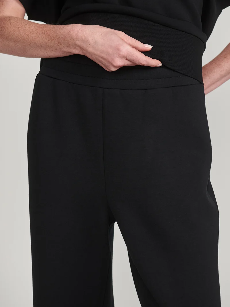 The Classic Cuff Pant 25