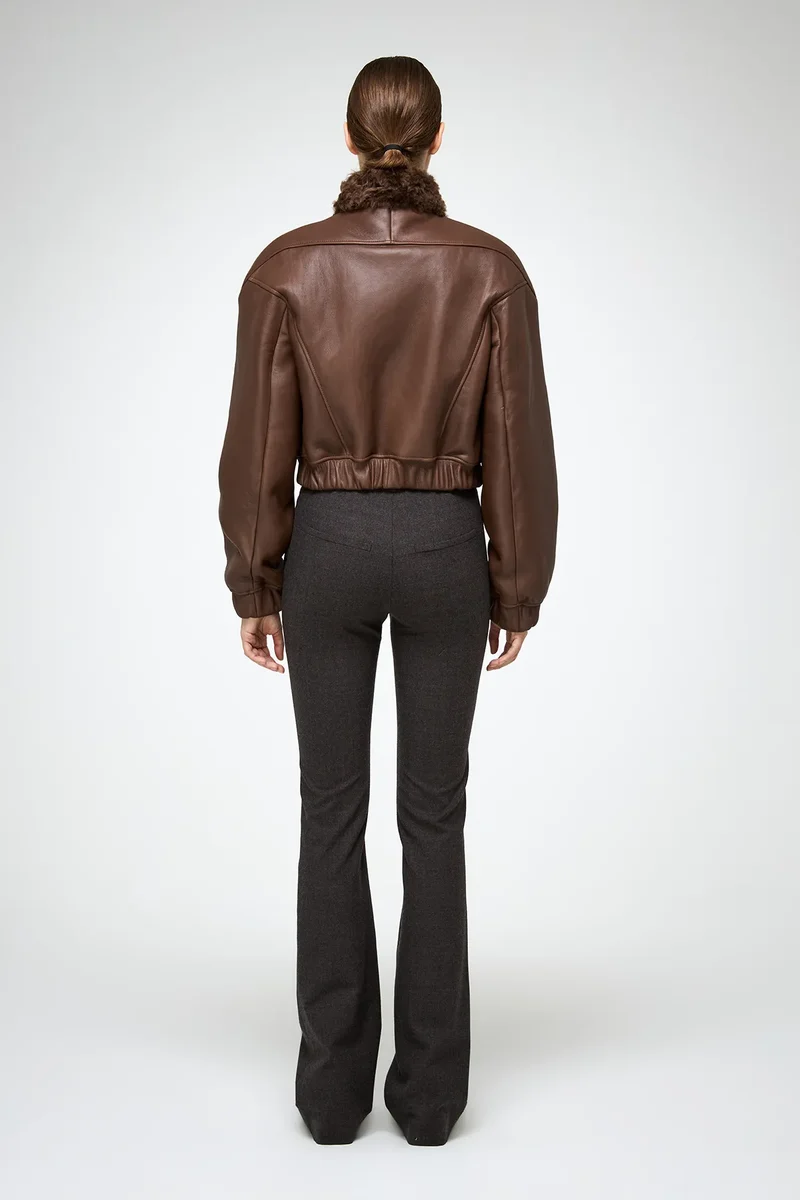 Sheela – Braune Lammfelljacke