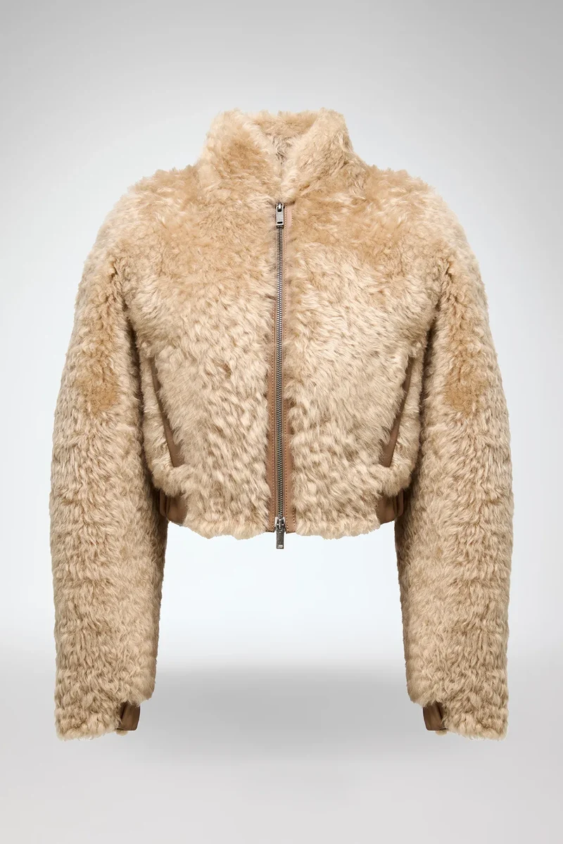 Liviana – Beige-braune Lammfelljacke