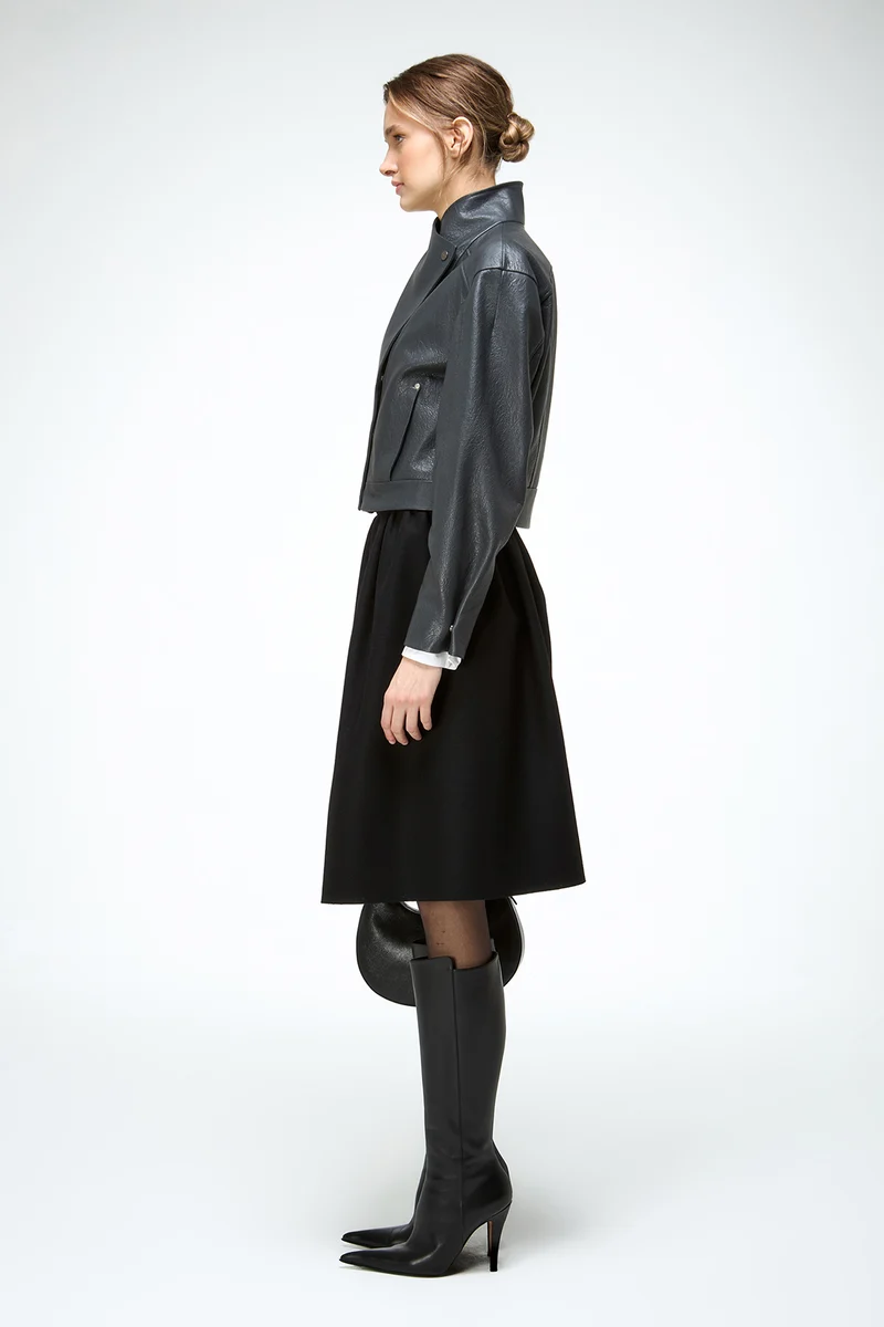 Alina – Anthrazitfarbene Lederjacke