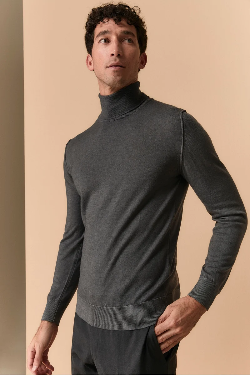 Dolcevita Uomo in Lana Merino - FUMO