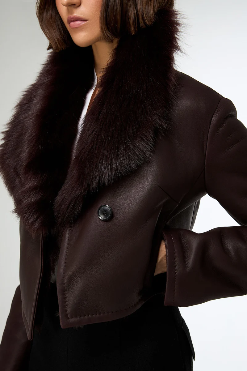 Yva – Kirsche Lammfelljacke