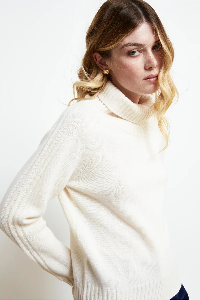 Dolcevita Raglan in Lana e Cashmere - LATTE