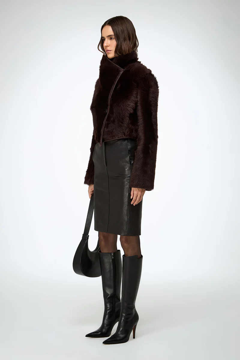 Ashley - Kirschroter Lammfelljacke