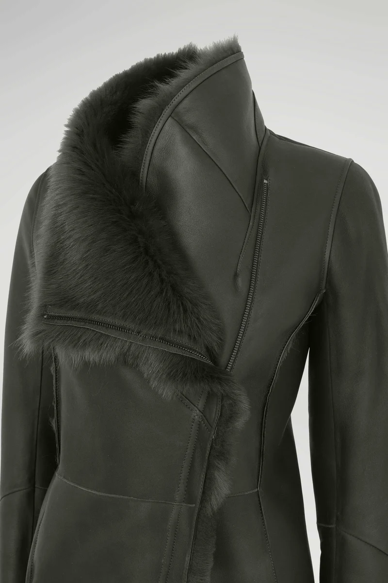 Grüne Lammfelljacke