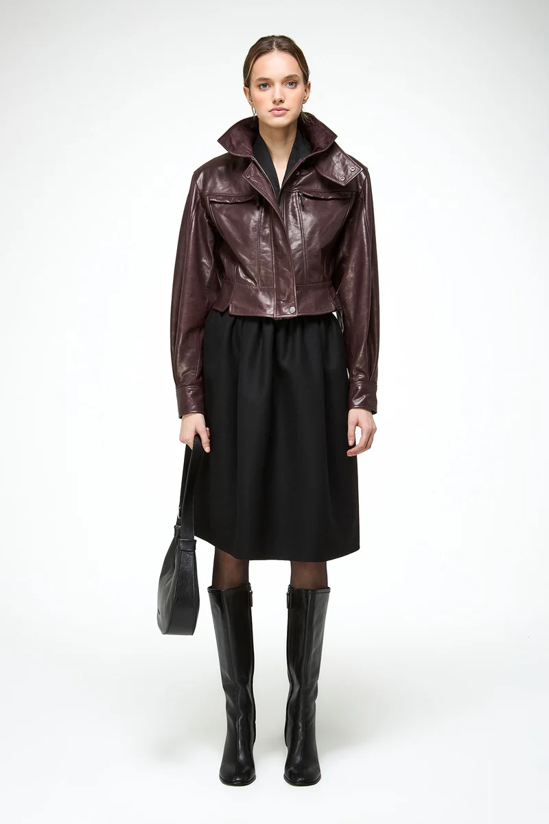 Gaia - Dunkle Bordeaux Lederjacke