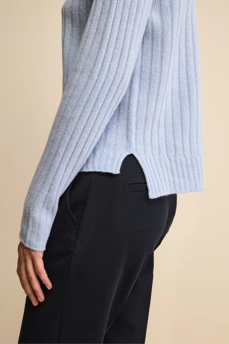 Dolcevita in Lana e Cashmere con Treccia - AZZURRO