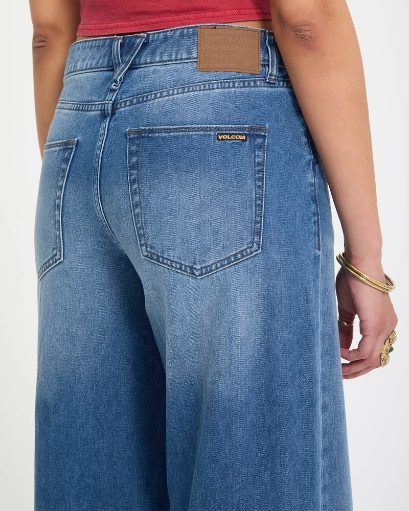 Stoned Boyfriend Low Rise Jeans - Worn Light Blue