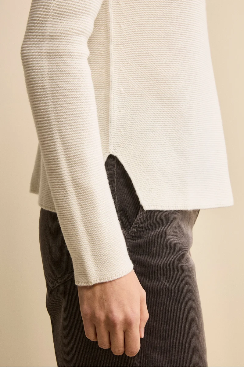 Maglia con Spacchi in Lana Merino - ECRU