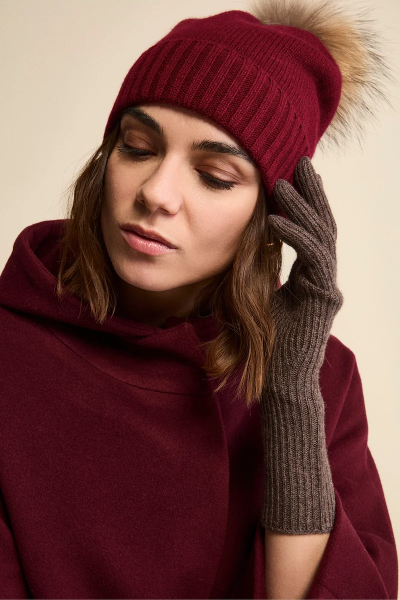 Berretto in Cashmere con Pompon - VINO